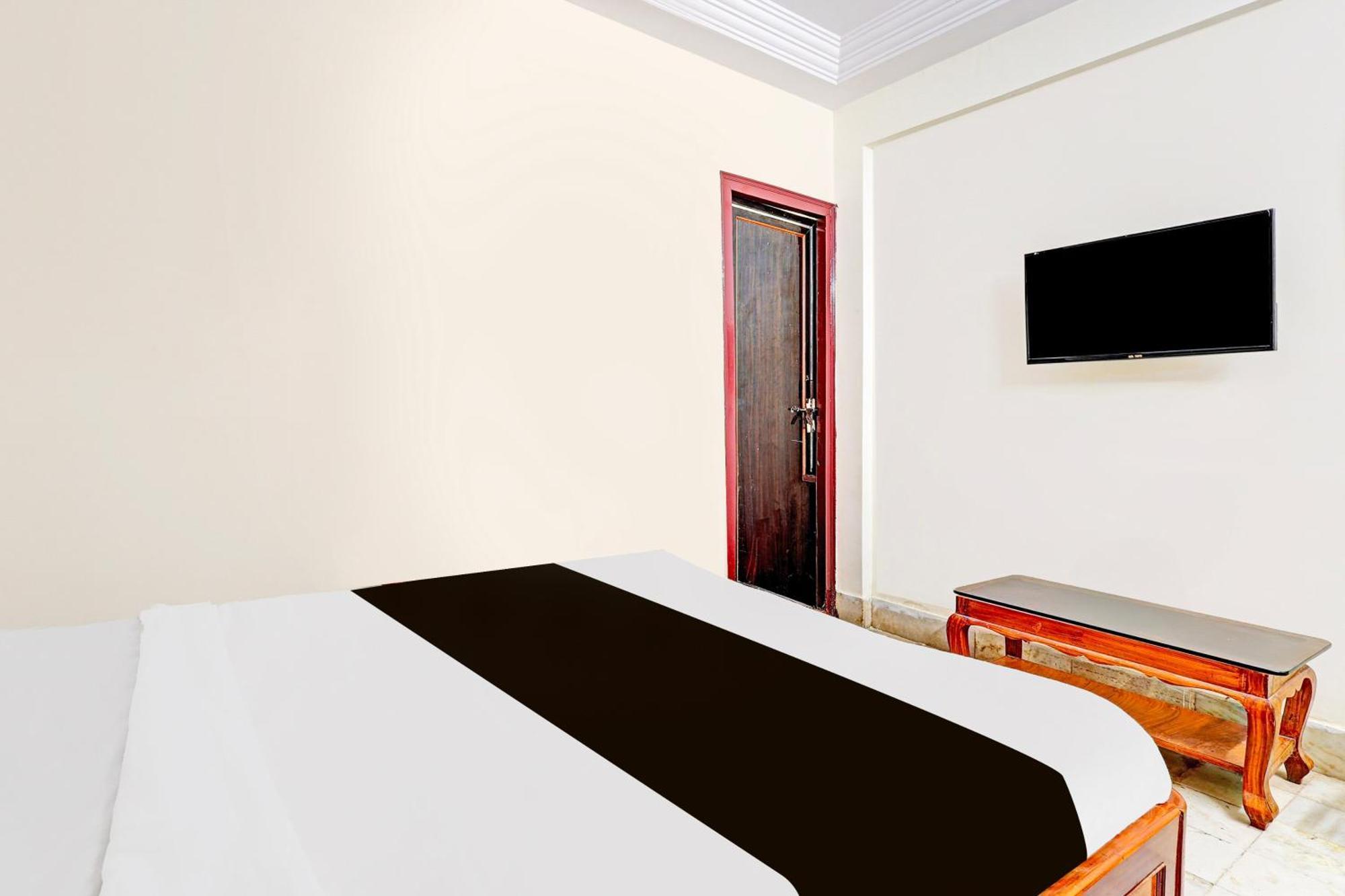 Super Hotel O Besant Road Vijayawada Exterior photo