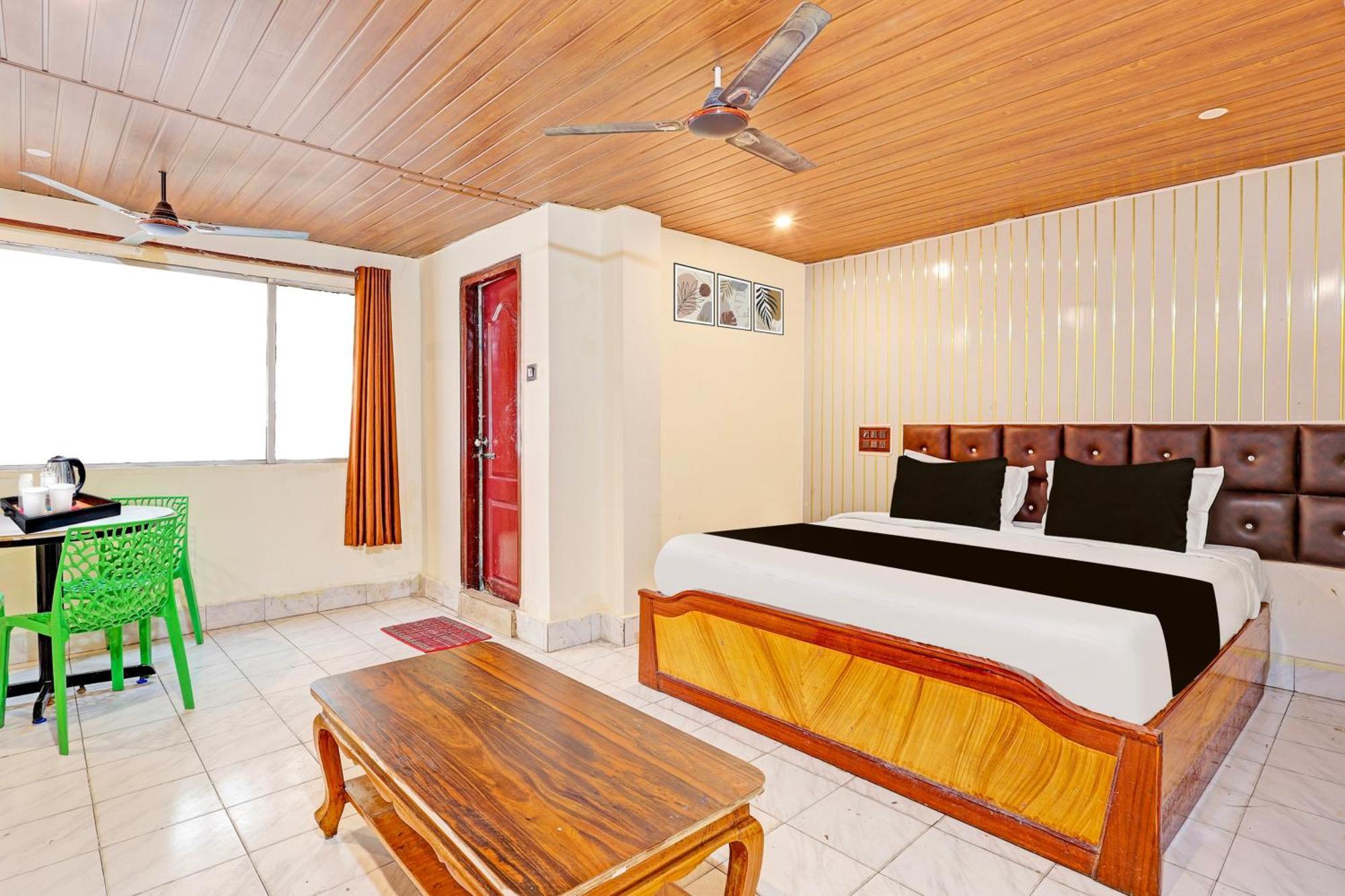 Super Hotel O Besant Road Vijayawada Exterior photo