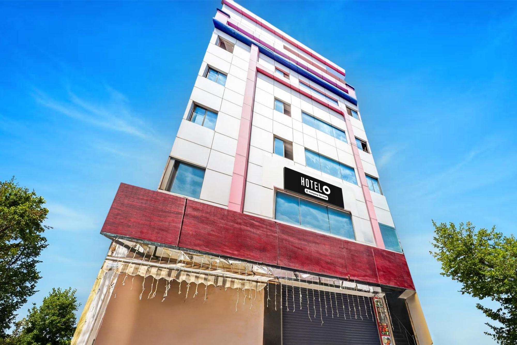 Super Hotel O Besant Road Vijayawada Exterior photo